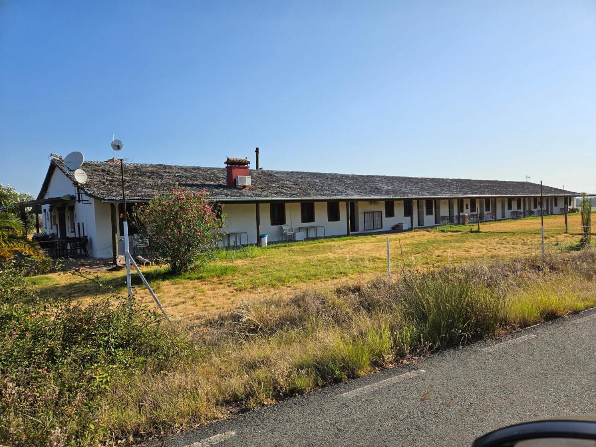 Hotel Rural Portilla De Monfraguee Toril  Kültér fotó